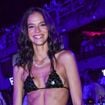 'Só pele e osso': magreza de Bruna Marquezine no Carnaval 2025 viraliza em fotos e atriz vira alvo de críticas por corpo. Entenda!