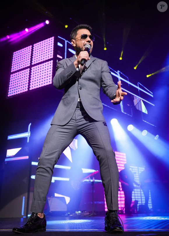 Zezé Di Camargo teve a primeira vitória na Justiça. Com isso, além de excluir o vídeo original e todas as republicações, o Facebook tem 30 dias para apresentar os dados do perfil