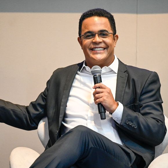 Mudanças na Globo: Marcelo Pereira, do 'Bom Dia Sábado', vinha cobrindo as ausências de Roberto Kovalick no 'Hora Um'
