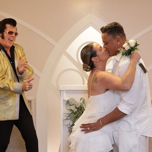 Carla Perez e Xanddy Harmonia renoram os votos do casamento no último dia 25