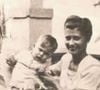 Há cerca de 79 anos, esse bebê cabeludo fez birra para foto; anos depois, ele virou um famoso galã no Brasil e precisou ficar internado na UTI