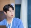 Atualmente no TOP 10 da Netflix, 'Resident Playbook' vai te encantar de primeira - e aqui vão 4 motivos para assistir ao dorama