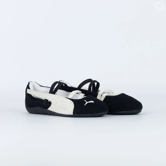 O Puma Speedcat Ballet ganha espaço entre as tendências por unir elegância, conforto e versatilidade, funcionando em produções casuais, minimalistas e fashionistas