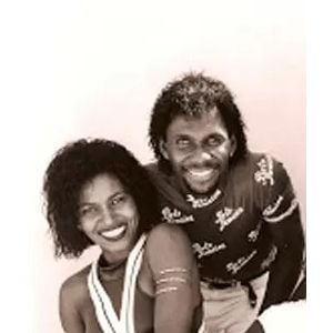 Beto Jamaica namorou com Débora Brasil de 1995 a 1999