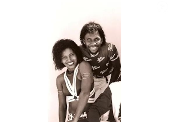 Beto Jamaica namorou com Débora Brasil de 1995 a 1999