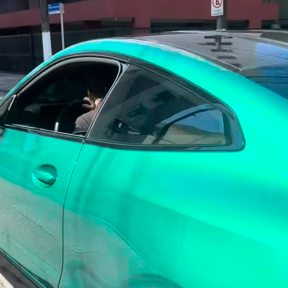 O BMW M4 Competition usado por Neymar antes do jogo do Santos entrega 510 cv de potência e acelera de 0 a 100 km/h em apenas 3,9 segundos