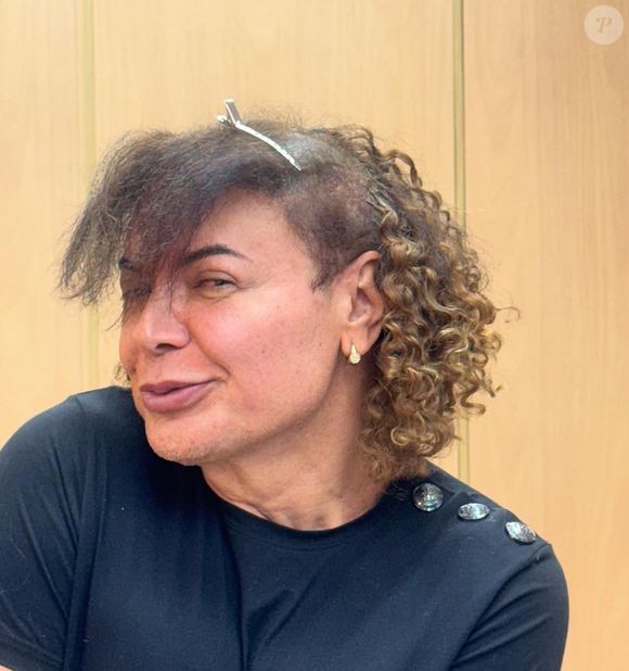 David Brazil: ‘Eu fico impressionado com o povo que não sabe nem onde fica o barracão da Grande Rio, um povo que nunca foi na nossa quadra, nunca foi em um ensaio’