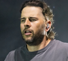 'Não tenho interesse em enviar uma mensagem neutra': o posicionamento político que fez vocalista do Avenged Sevenfold perder MILHARES de seguidores antes do Rock in Rio 2026