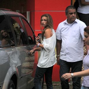 Quando atingiu a maioridade, Sasha Meneghel passou a ser vista frequentando festas