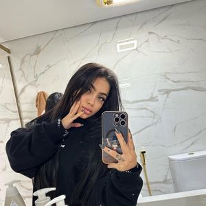 MC Mirella tinha o sonho de realizar uma lipo LAD, mas um acontecido mudou os seus planos