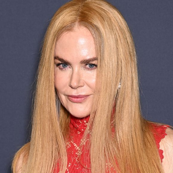 Antes e depois de Nicole Kidman é impressionante! Preferem ela cacheada ou lisa?