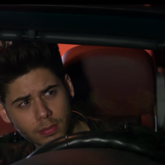 Conforme foi crescendo, Zé Felipe começou a apostar em um sertanejo mais moderno em suas composições