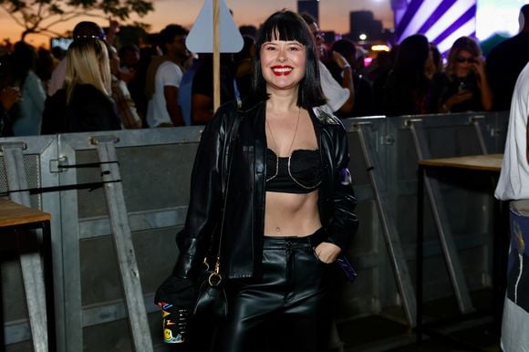 Mari Bridi teria ficado encantada com o coreógrafo e ‘gosta de ensaiar as cenas de dança grudadinha no professor’, segundo a colunista Fábia Oliveira