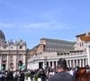 Roma, Itália: fiéis em peregrinação pela morte do Papa Francisco