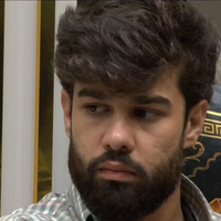 Paulo Augusto é EXPULSO do ‘BBB 26’ após empurrão em Jonas; veja a reação do veterano ao receber a notícia