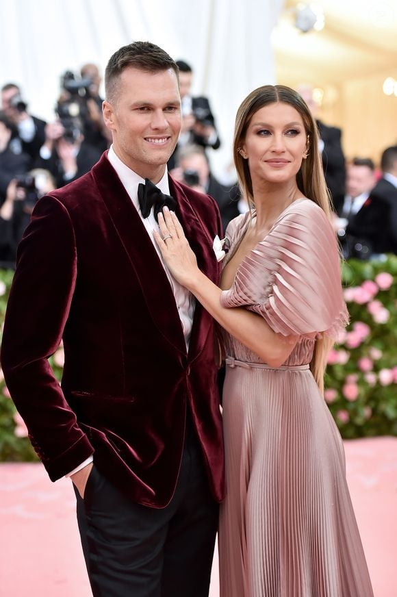 De acordo com o Daily Mail, Tom Brady guardou em uma gaveta a carta escrita por Gisele Bündchen e, em noites de reflexão, retirava o documento para reler e se lembrar de que precisava cuidar do casamento com a mesma dedicação que destinava à carreira