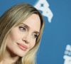Angelina Jolie estava cansada de lidar com a depressão e o vício em drogas quando contratou um assassino para matá-la