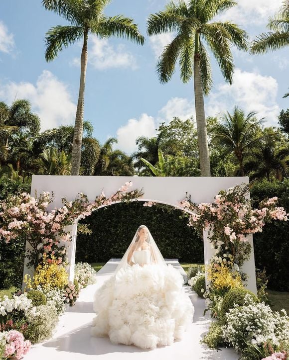 Casamento de Larissa Manoela e André Luiz Frambach: ‘17/12 sempre será um dia especial’, publicou o casal no Instagram