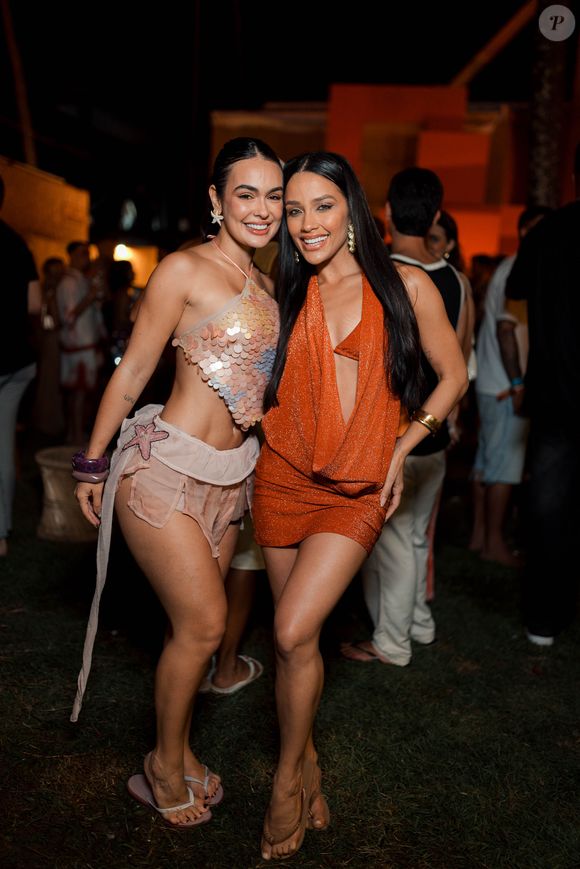 As ex-'BBBs' Eva e Larissa apostaram em looks curtinhos para a noitada