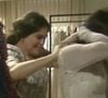 Cena explosiva de Raquel (Taís Araújo) rasgando o vestido de noiva de Maria de Fátima (Bella Campos) em 'Vale Tudo' acontece em 7 de julho de 2025