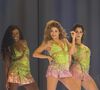 Shakira teria atrasado o show em Copacabana por conta de um problema de saúde de seu pai, William Mebarak Chadid