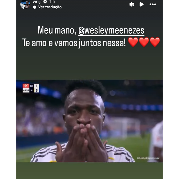 Depois da confusão, Vini Jr. revelou nas redes sociais que a mensagem foi enviada a um amigo com problemas de saúde. Na web, internautas alegaram que o craque disse "Wesley, essa é pra ti. Te amo"