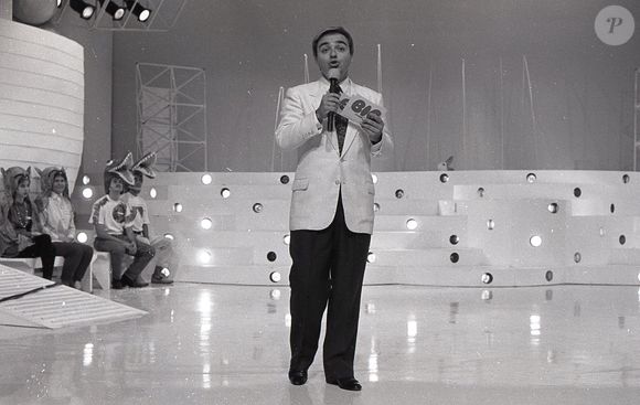 Caso Gugu: site especializado em árvore genealógica indica nascimento do apresentador em 1958, meses após a morte de Antonio Augusto, irmão de d.Maria do Céu e seu possível pai