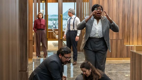 Mortes crueis, Heleninha bêbada e mais: 4 reviravoltas bombásticas que agitam 'Vale Tudo' em apenas oito dias