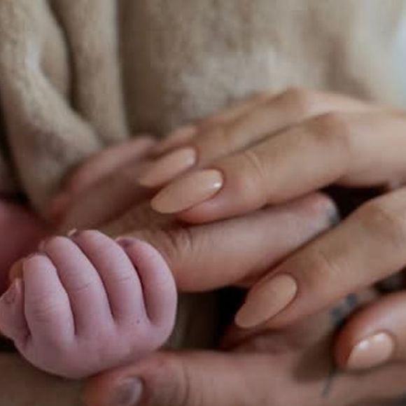 Luan Santana contou que a filha se parece com ele