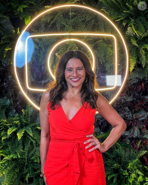 Aos 56 anos, Dira Paes recebeu muitos elogios por conta dos cuidados com o corpo