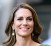Kate Middleton revelou que enfrentou dificuldades para ler e manter a concentração durante a quimioterapia e encontrou nos livros de colorir uma forma de aliviar a chamada "névoa mental", segundo a Vogue Brasil