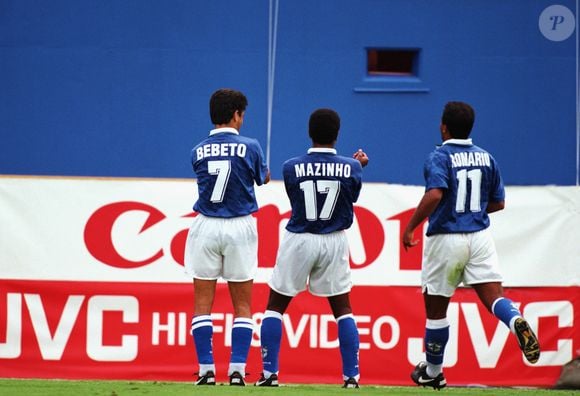 A imagem de Bebeto, Romário e Mazinho embalando um bebê nos braços se tornou um dos símbolos do tetracampeonato brasileiro