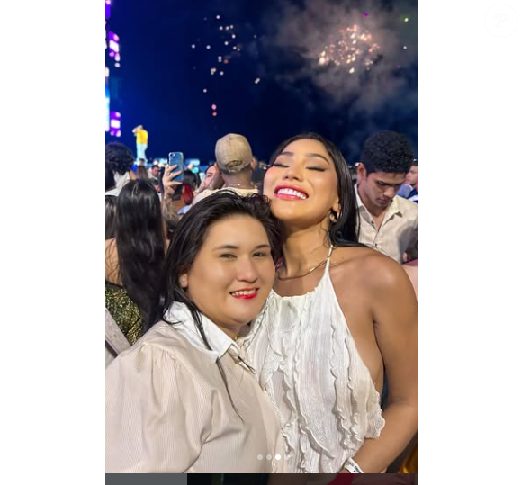 Lívia reforçou a dimensão espiritual da relação: “Você é tudo para mim e eu só posso agradecer a Deus por ter nos colocado na mesma estrada da vida”.