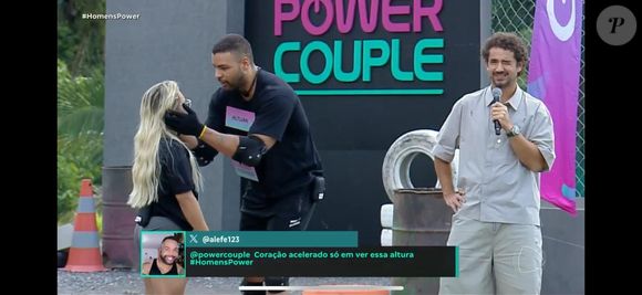 Enquanto Ana "surtava", o apresentador Felipe Andreoli observava tudo com uma expressão de quem claramente não sabia se chorava de pena ou ria da situação