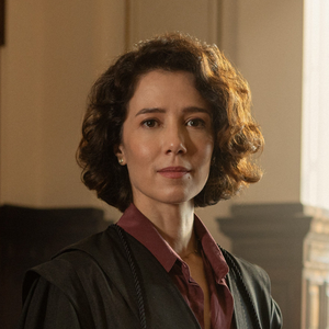 Marjorie Estiano interpreta Inez Franco em Habeas Corpus, série brasileira da Netflix que acompanha uma investigação sobre uma condenação injusta