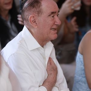 Emoção de Renato Aragão marcou missa de ação de graças ao humorista por seus 90 anos