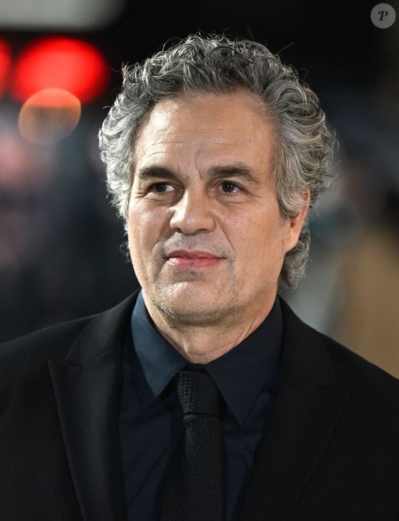 Ator Mark Ruffalo contou que um sonho o levou a investigar a própria saúde e descobrir uma massa do tamanho de uma bola de golfe atrás da orelha esquerda