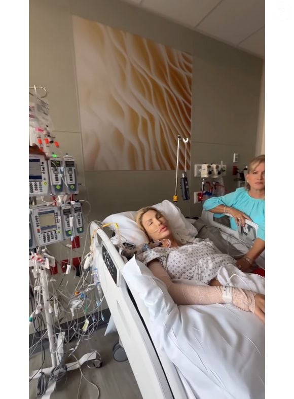 Ex-reality, Nikki Exotika mobilizou 25 pessoas em sua cirurgia no coração
