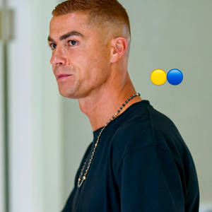 Cristiano Ronaldo surpreendeu os fãs ao aparecer com o cabelo ruivo nas redes sociais nesta quinta-feira (13), poucos dias após se casar com Georgina Rodríguez