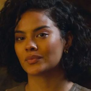 Bella Campos mudou o visual para a  nova fase de  'Vale Tudo'