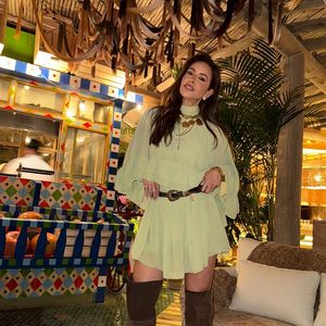 Lica Lopes passou por uma ninfoplastia, que tem como objetivo reduzir ou promover correções de assimetrias nos pequenos lábios vaginais