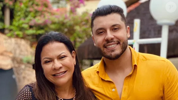 A Justiça acatou o pedido de guarda provisória ao pai, enquanto o trâmite judicial segue em andamento. Isso significa que Léo já está sob os cuidados exclusivos de Murilo, que o levou para morar com ele.