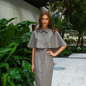 Look reforça tendência atual de que o luxo está nos detalhes, com cortes precisos e tecidos de qualidade