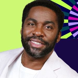 Lázaro Ramos sepre quis ser um herói da Marvel: "O Mancha Solar! Ele apareceu por apenas alguns minutos em X-Men: Dias de um Futuro Esquecido e é brasileiro. Seria ótimo viver um personagem assim", revelou para o Omelete.