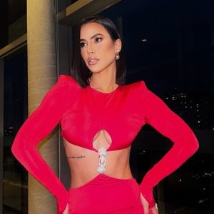 Larissa Tomásia na final de 'A Fazenda 16': ex-sister também usou look vermelho