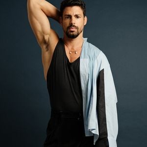 Cauã Reymond é citado por fontes da produção como um dos atores que mais interferem nas decisões da direção em 'Vale Tudo'