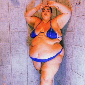 Desta forma, nunca foi raro ver Thais Carla em fotos de biquíni nas redes sociais