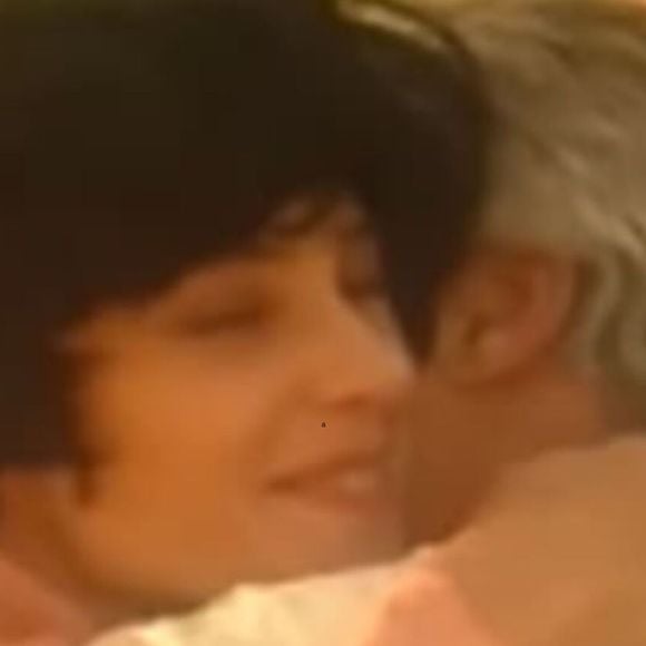 Como será o reencontro de Diná e Otávio no céu em 'A Viagem'? Os dois se beijam no Nosso Lar após a morte da empresária