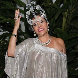 Baile da Arara 2025: Narcisa Tamborindeguy completou look com tiara