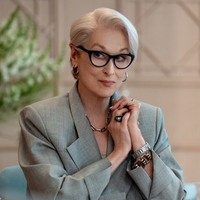 O segredo de unhas que Miranda Priestly amaria: essas 4 novas cores de esmalte da coleção de 'O Diabo Veste Prada' são perfeitas para mulheres sofisticadas no escritório